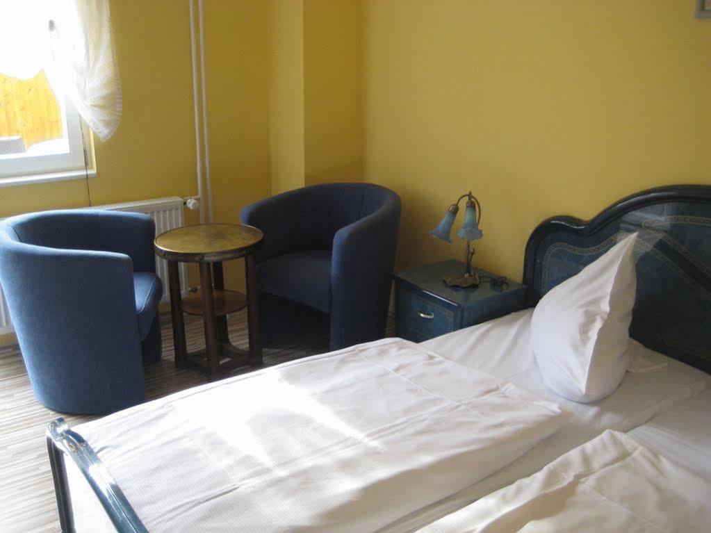 Hotel Restaurant Lr6 บัดโซเดน-อัลเลนดอร์ฟ ภายนอก รูปภาพ